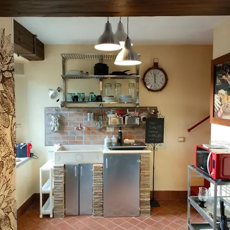 Casa D'artista: E Poi Tornarono Le Rondini... Holiday home